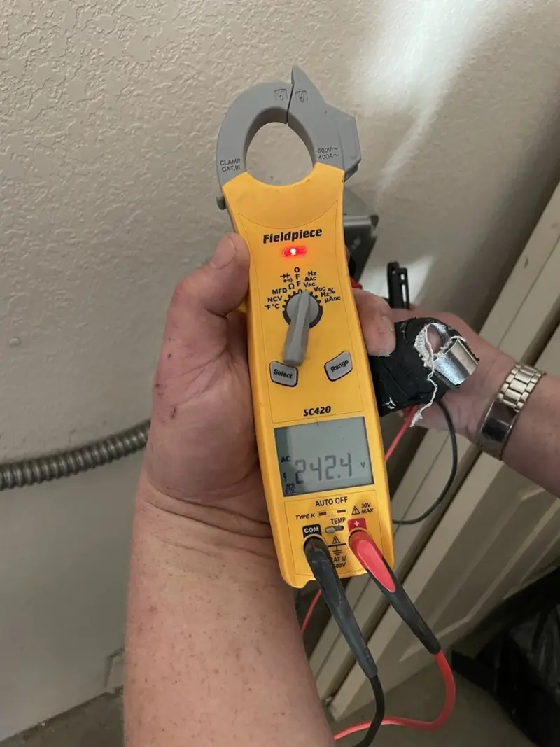 Voltage testing with clamp meter during Aluminum Wiring Replacement in Pequea